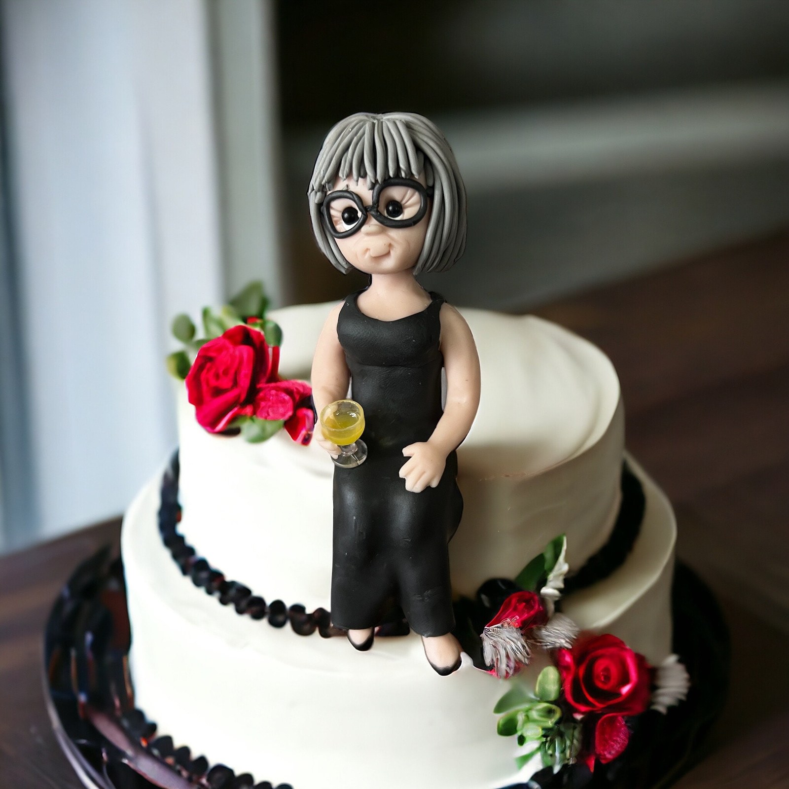 Customized people cake toppers. Perfect centerpiece decor for your special cake by Lynn's Little Creations
