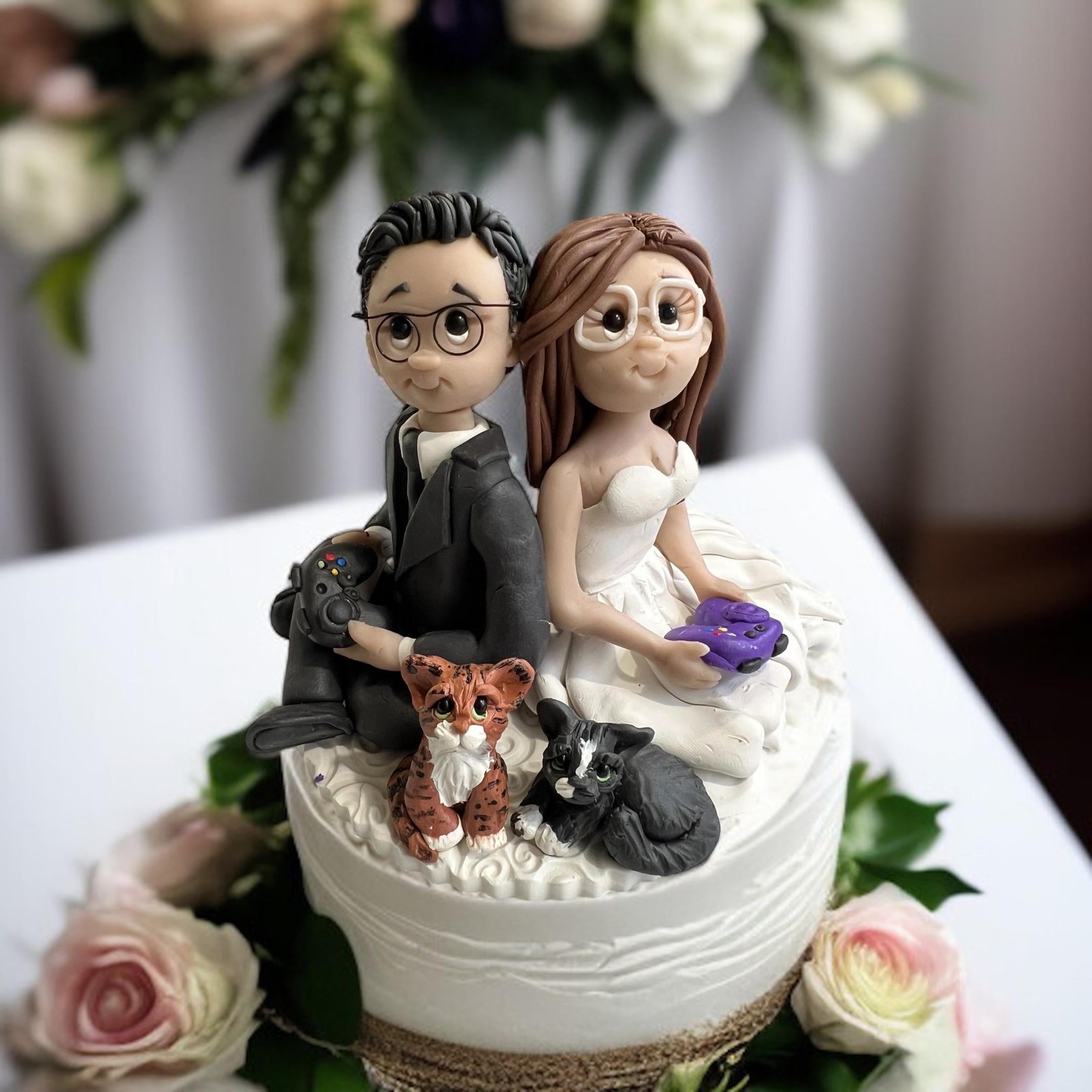 Custom Gamer Wedding Cake Topper with Cats, Personalized Polymer Clay Bride Groom Keepsake by Lynn's Little Creations