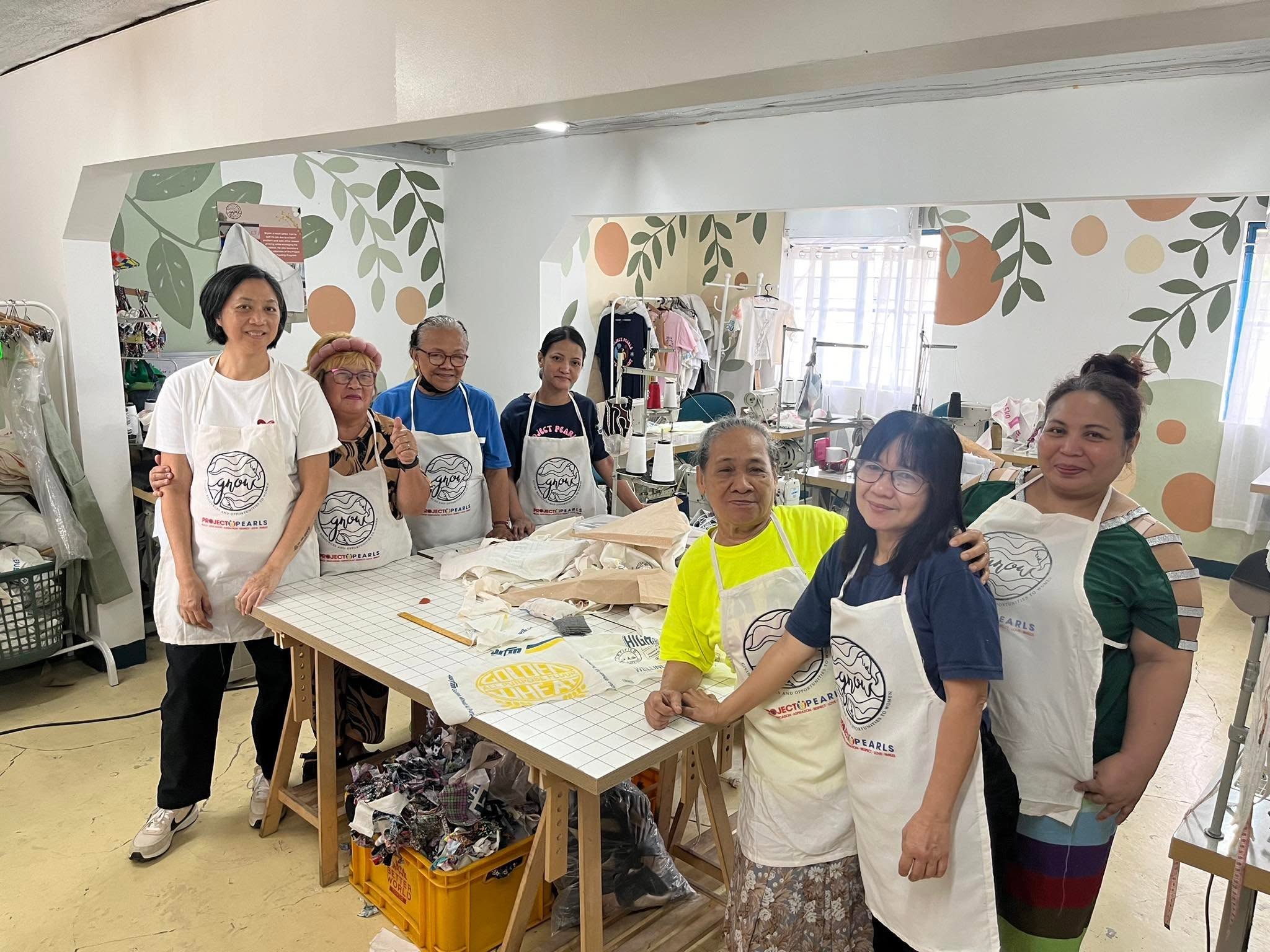 Women taking part in a Project PEARLS G.R.O.W. workshop