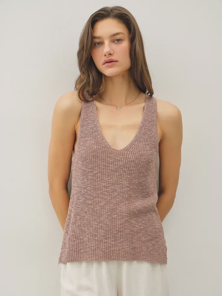 Light weight  v neck tank