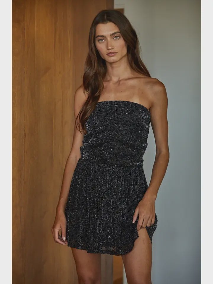Strapless dress with star pattern