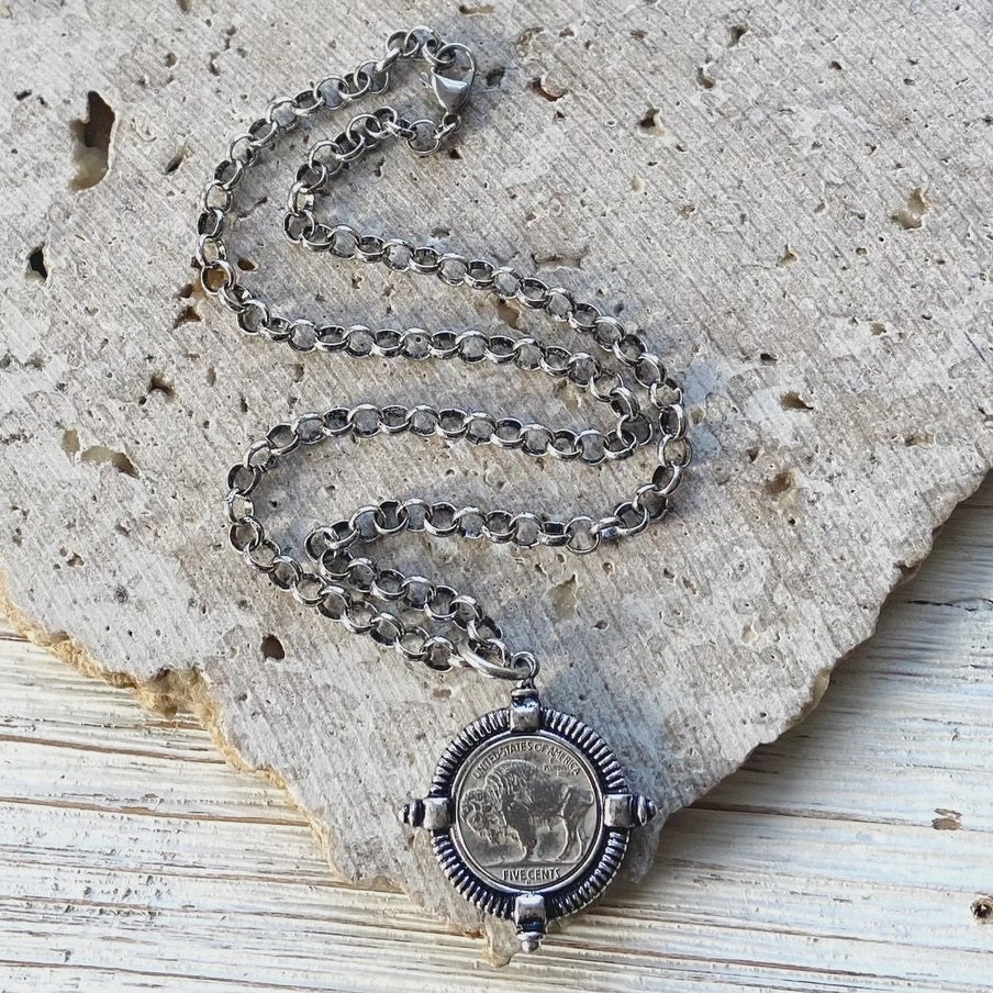 Buffalo Coin Necklace silver
