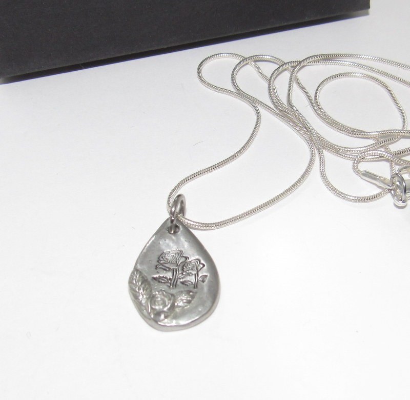 Personalized mom necklace , Pewter charm necklace, rose mothers jewelry , custom hand stamped jewelry gift for grandma, view 3