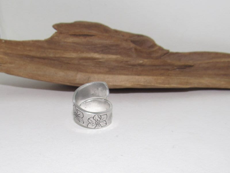 Customizable Birth Flower Rings for Mom, Personalized Jewelry Gift , adjustable silver ring, stamped jewelry,, view 10