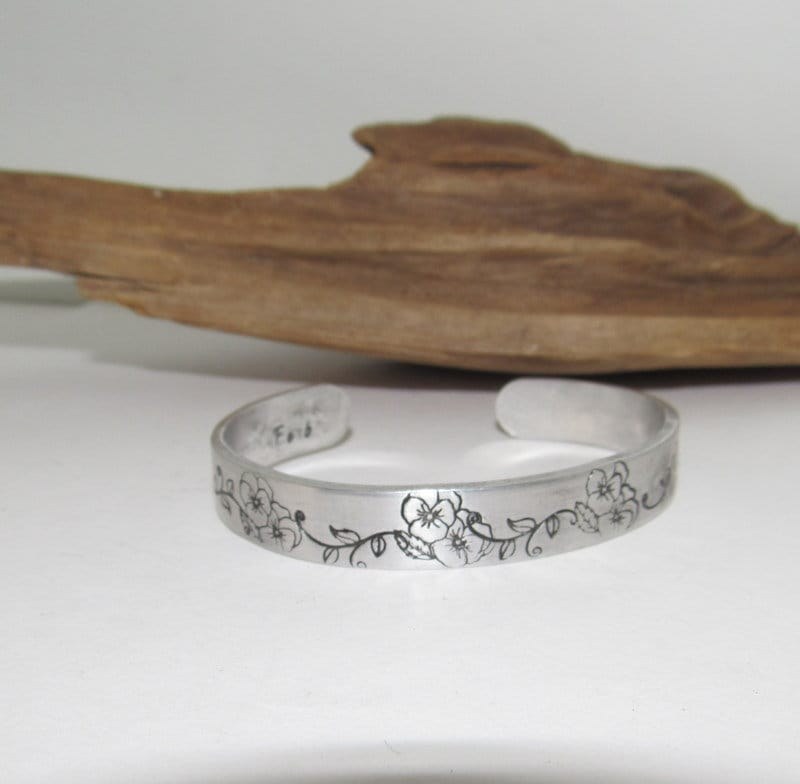 February Birth flower bracelet, stamped jewelry, personalized jewelry, brides maids gifts, nature flower jewelry, view 3
