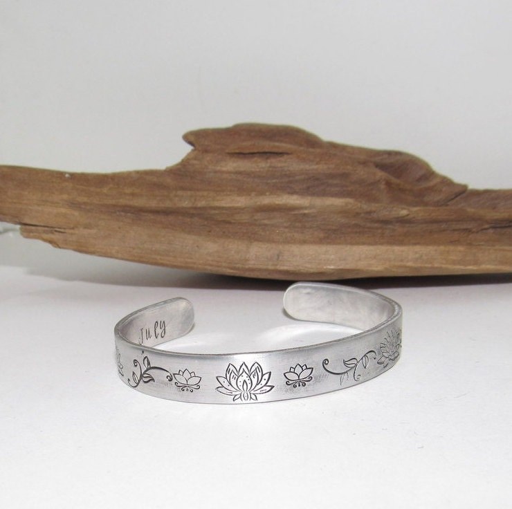 July Birth flower bracelet, stamped jewelry, personalized jewelry, brides maids gifts, nature flower jewelry, view 3
