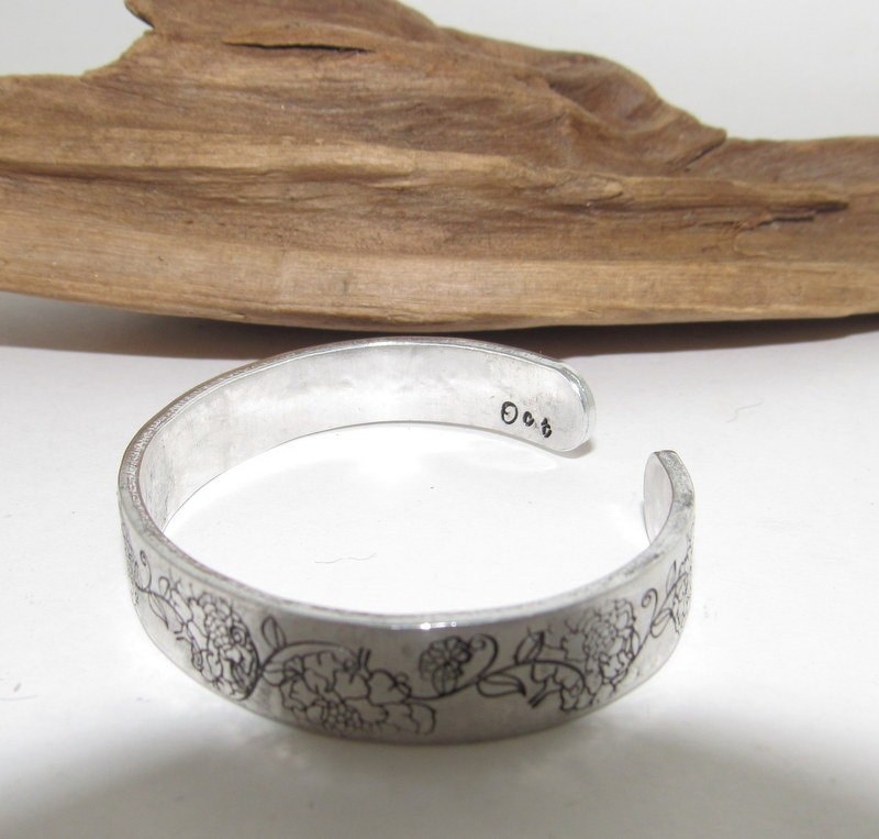October Birth flower bracelet, stamped jewelry, personalized jewelry, brides maids gifts, nature flower jewelry, view 3