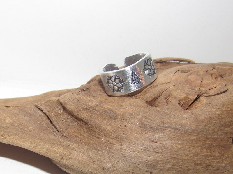 Christmas snow flake ring with trees, adjustable ring ,stamped ring, stocking stuffer ring, view 5