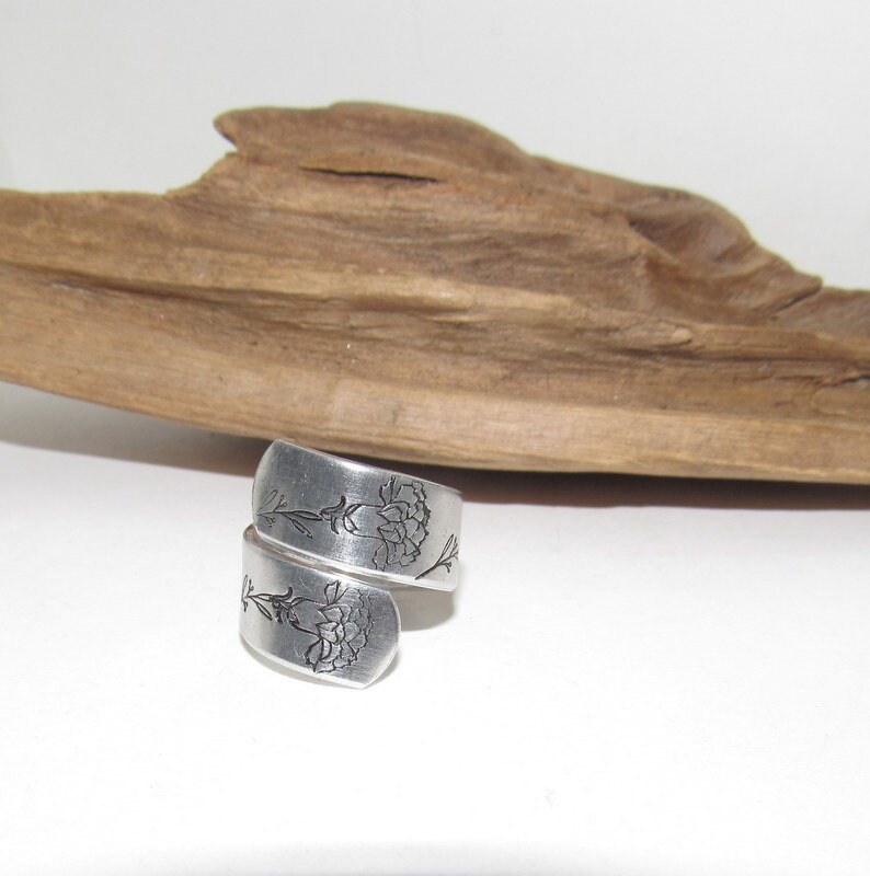 Customizable Birth Flower Rings for Mom, Personalized Jewelry Gift , adjustable silver ring, stamped jewelry,, view 4