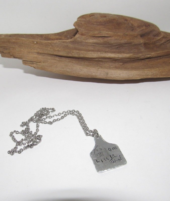 Life on the farm Barn yard piggy necklace , personalized necklace pendant, piggy necklace, western jewelry for her, pendant necklace, view 2