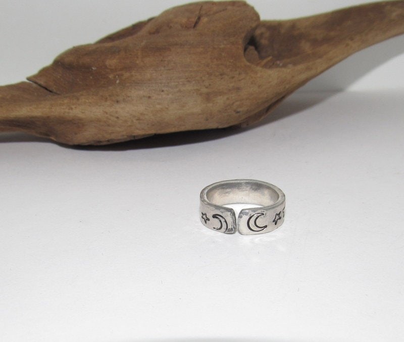 Moon and stars Personalized Adjustable stamped ring, inspiration rings, adjustable silver ring, stamped jewelry, boho moon ring, view 4