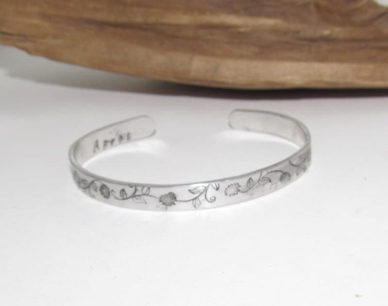 April skinny Birth flower bracelet, Mothers day gift, stamped personalized jewelry, brides maids gifts, nature flower jewelry, view 2