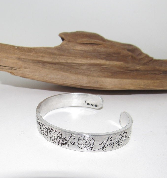 June Birth flower bracelet, stamped jewelry, personalized jewelry, brides maids gifts, nature flower jewelry