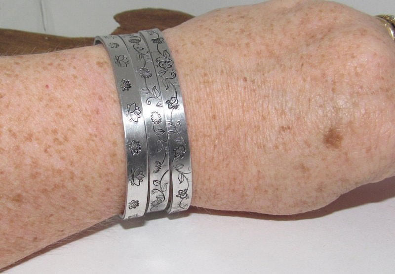 Skinny stacking Birth flower bracelet gift for mom, Mothers stamped personalized jewelry, brides maids gifts, nature flower jewelry, view 2