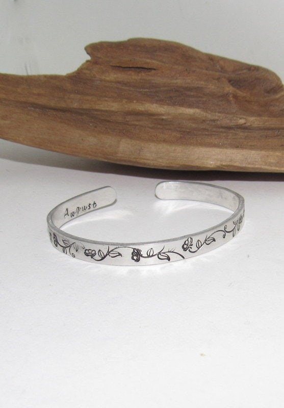 Augst skinny Birth flower bracelet, Mothers day gift, stamped personalized jewelry, brides maids gifts, nature flower jewelry