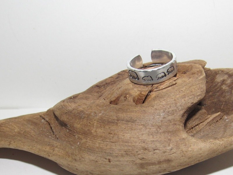 Sterling Momma bear Adjustable stamped ring, baby bear love aluminum ring, inspiration rings, adjustable silver ring, stamped jewelry,