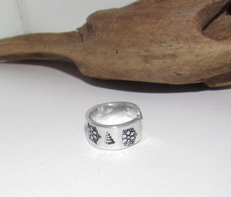Christmas snow flake ring with trees, adjustable ring ,stamped ring, stocking stuffer ring, view 3