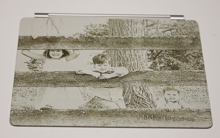 Photo Engraved on Cream Smart Cover