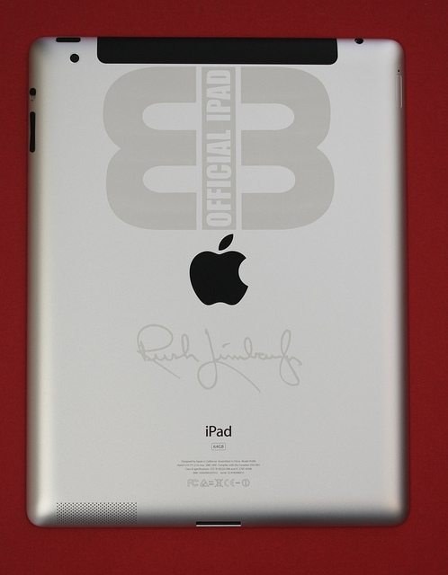 Official iPad 2 Engraving