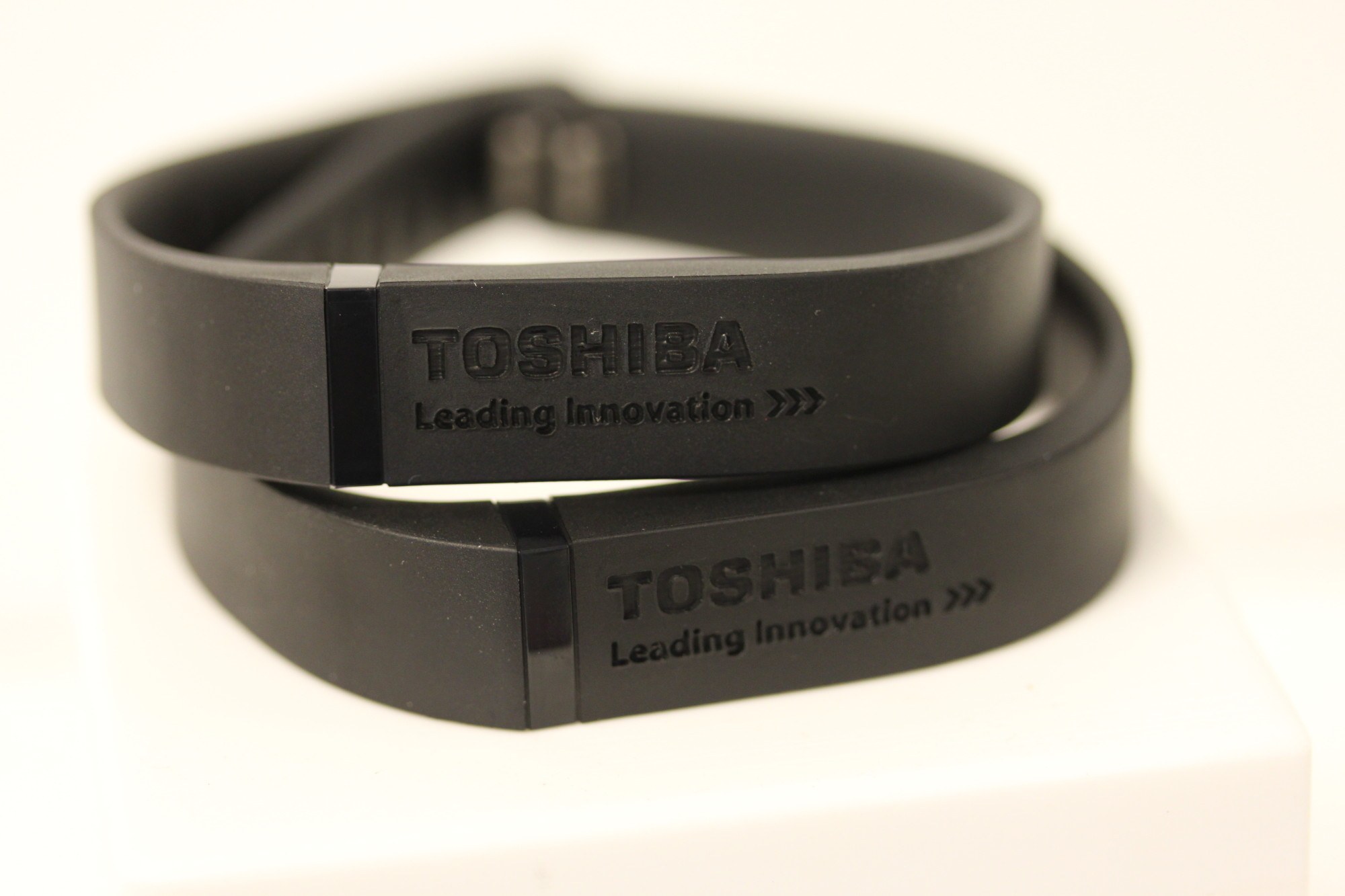 Toshiba Fitbit Flex Bands