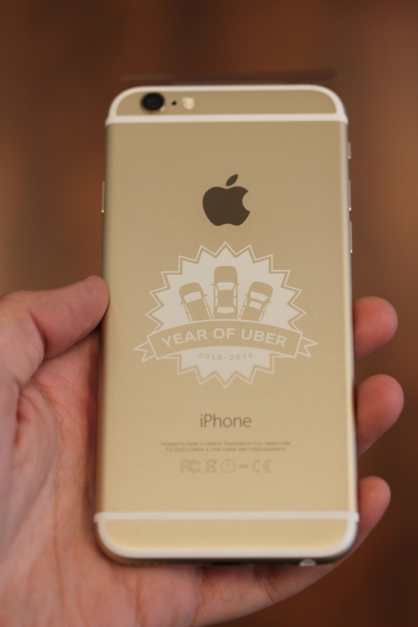 Uber iPhone Engraving – Gold