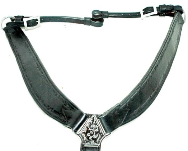 BREAST COLLAR BLACK COLOR CUSTOM HAND CRAFTED 2" CONTOUR BARB WIRED DESIGN