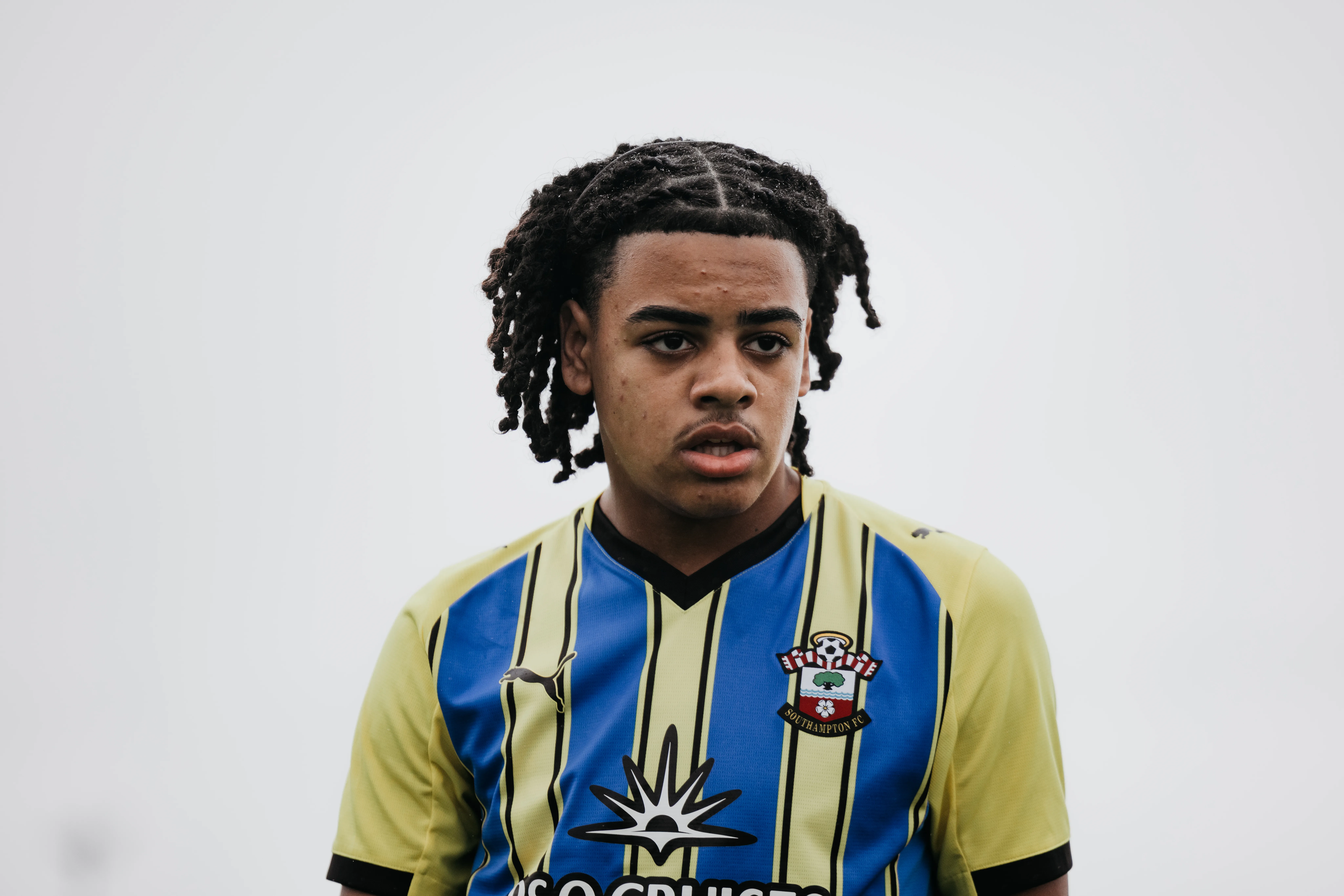 Southampton player focused before a competitive match