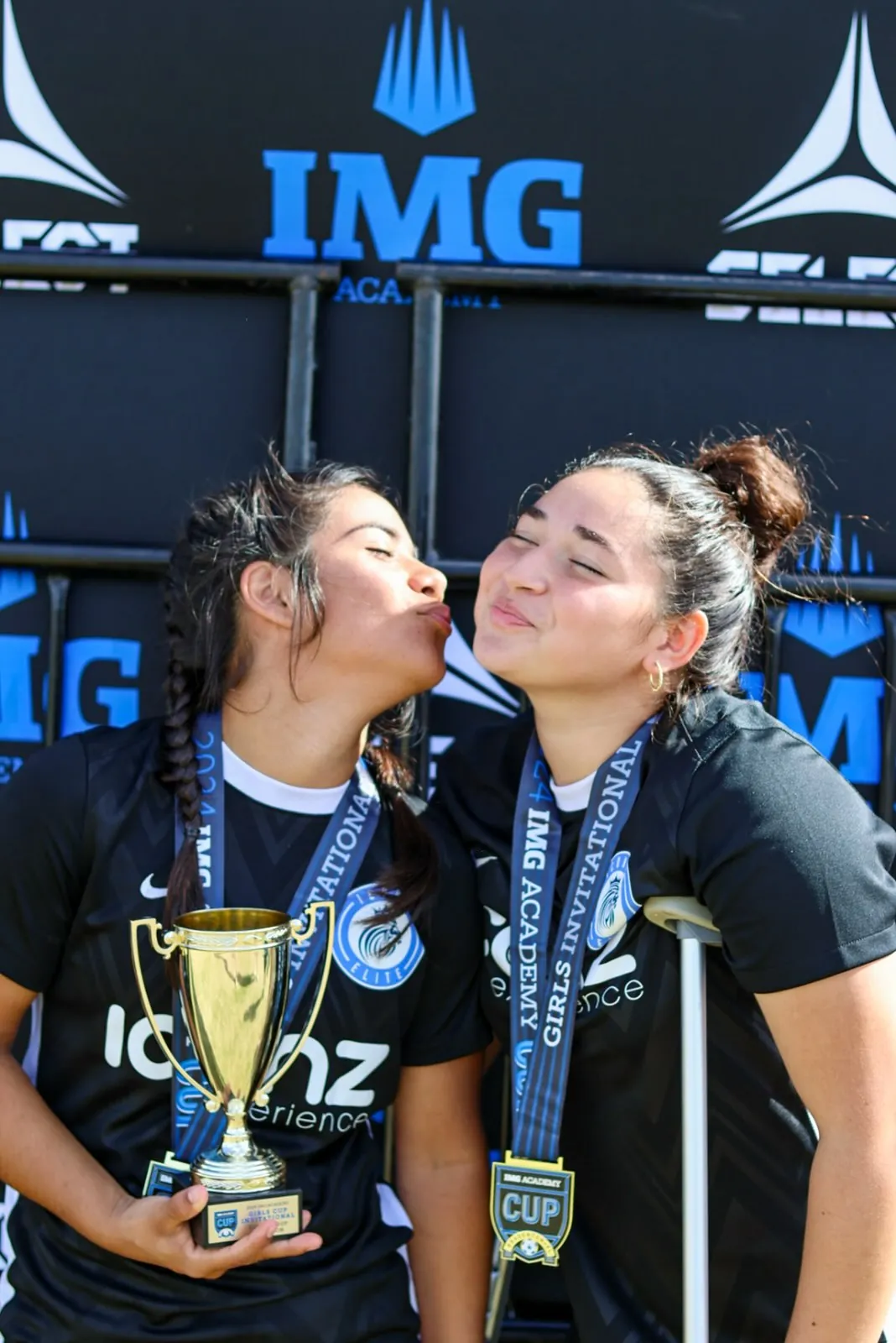 2009 Girls win IMG Cup