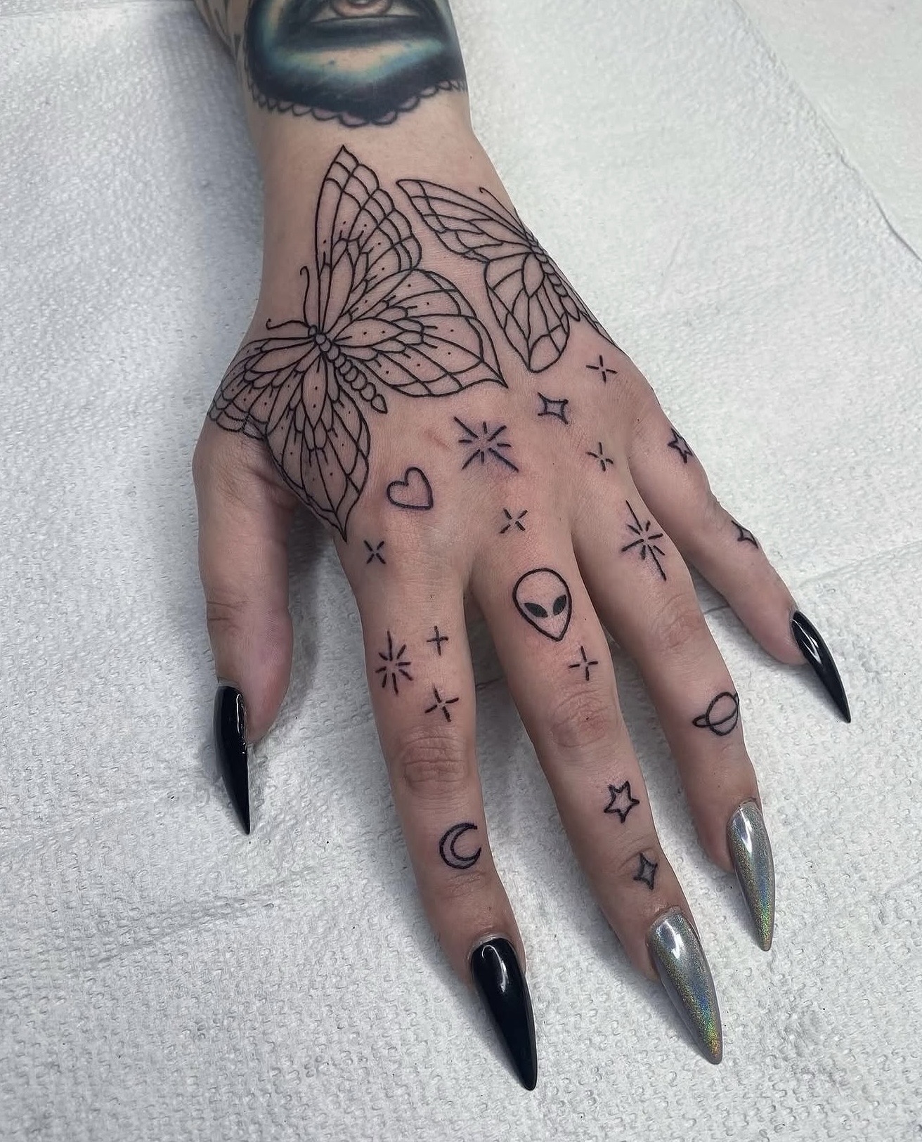 Fine Line tattoo by Trent Stone, portfolio image 5