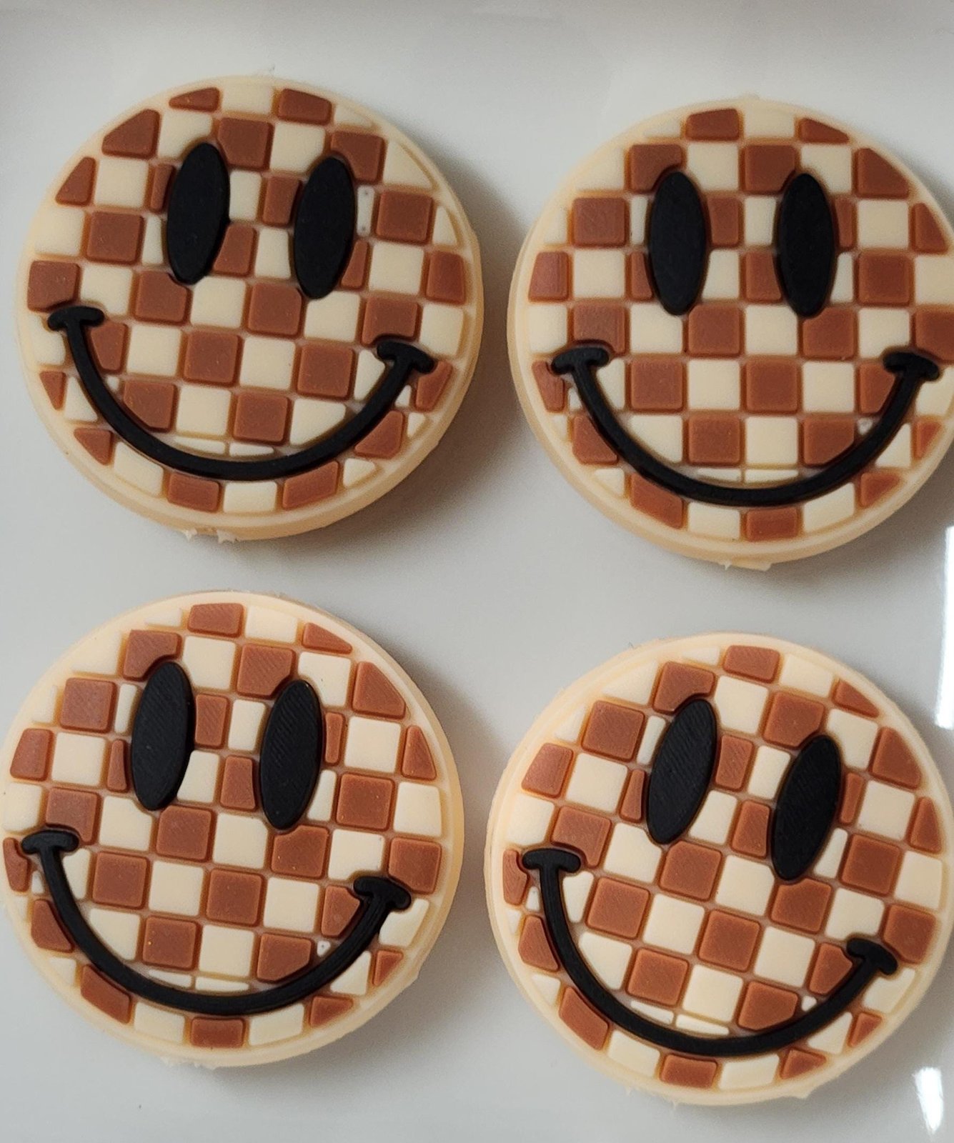 Smiley Silicone focal beads, photo 3