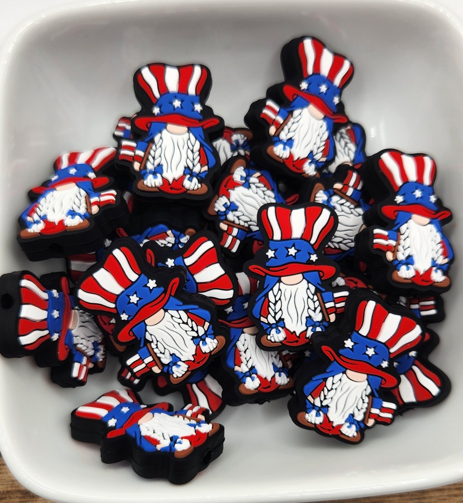 Patriotic Themed Silicone focal beads, photo 10