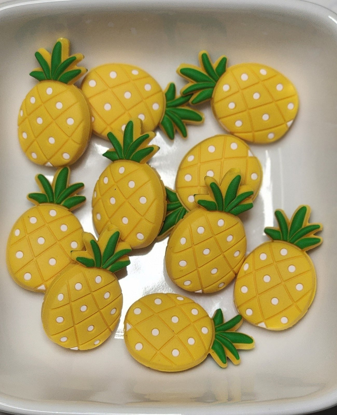 Pineapple silicone focal beads, photo 2
