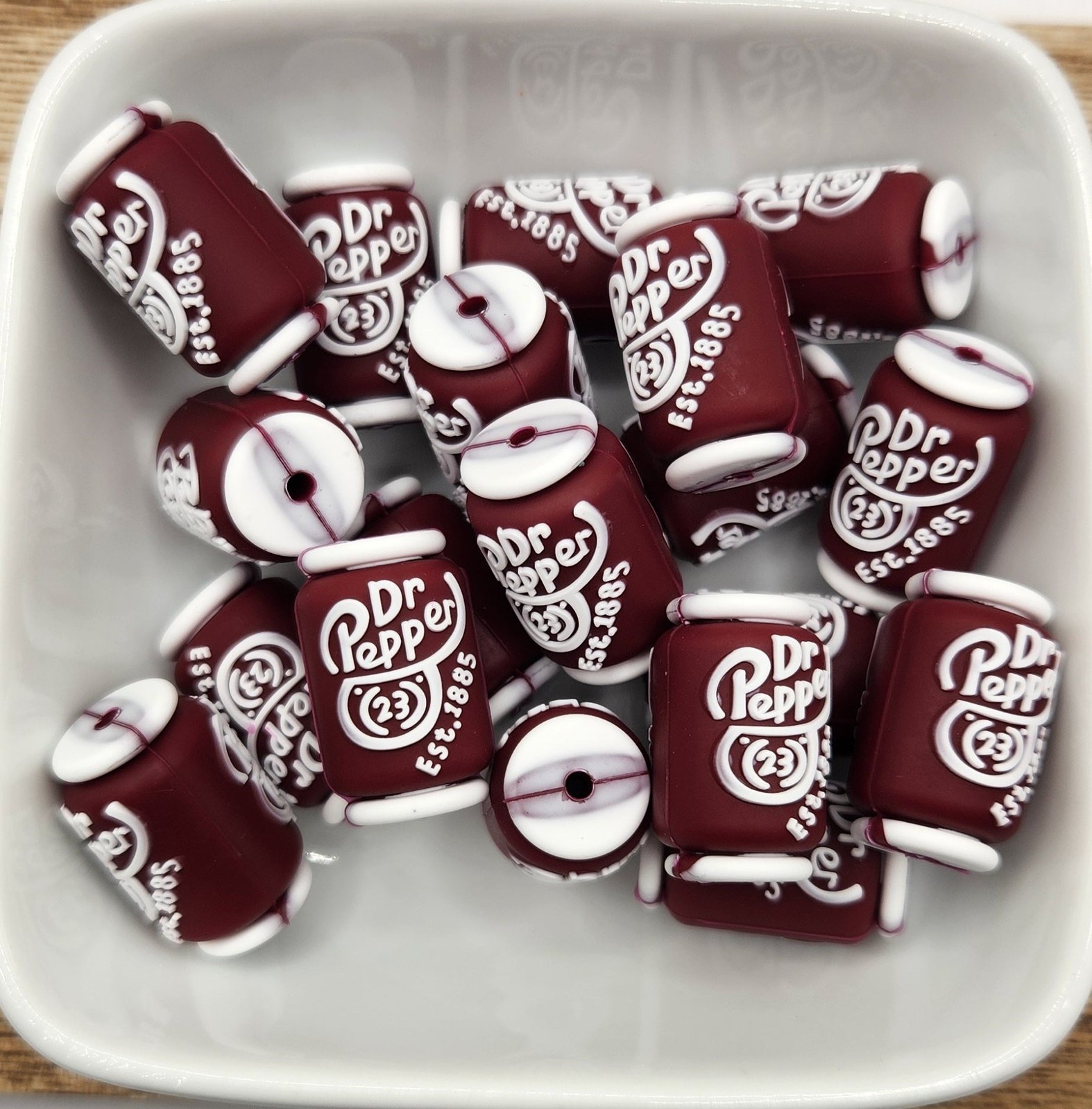 Pepper can silicone focal bead