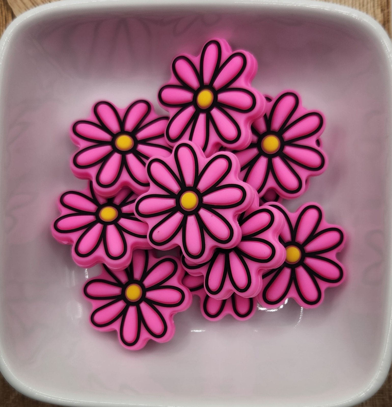 Flower power silicone focal bead, photo 2