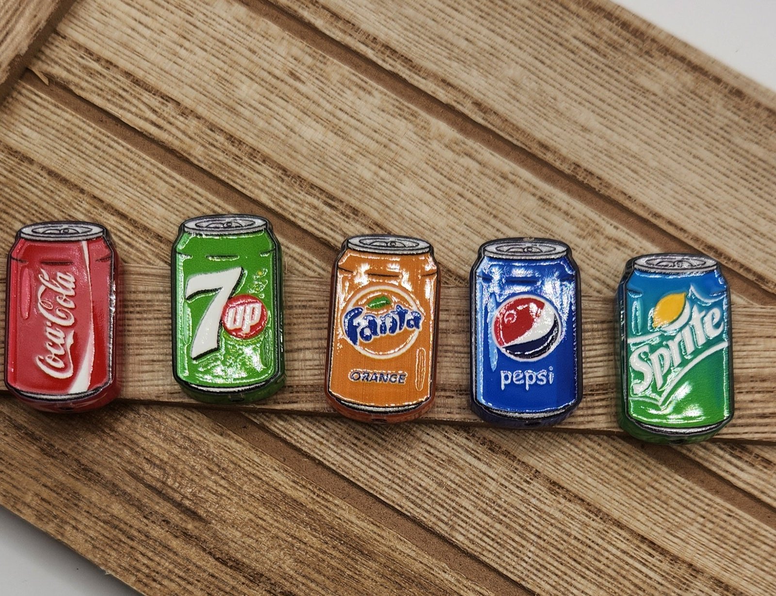 Acrylic Cola focal beads, photo 6
