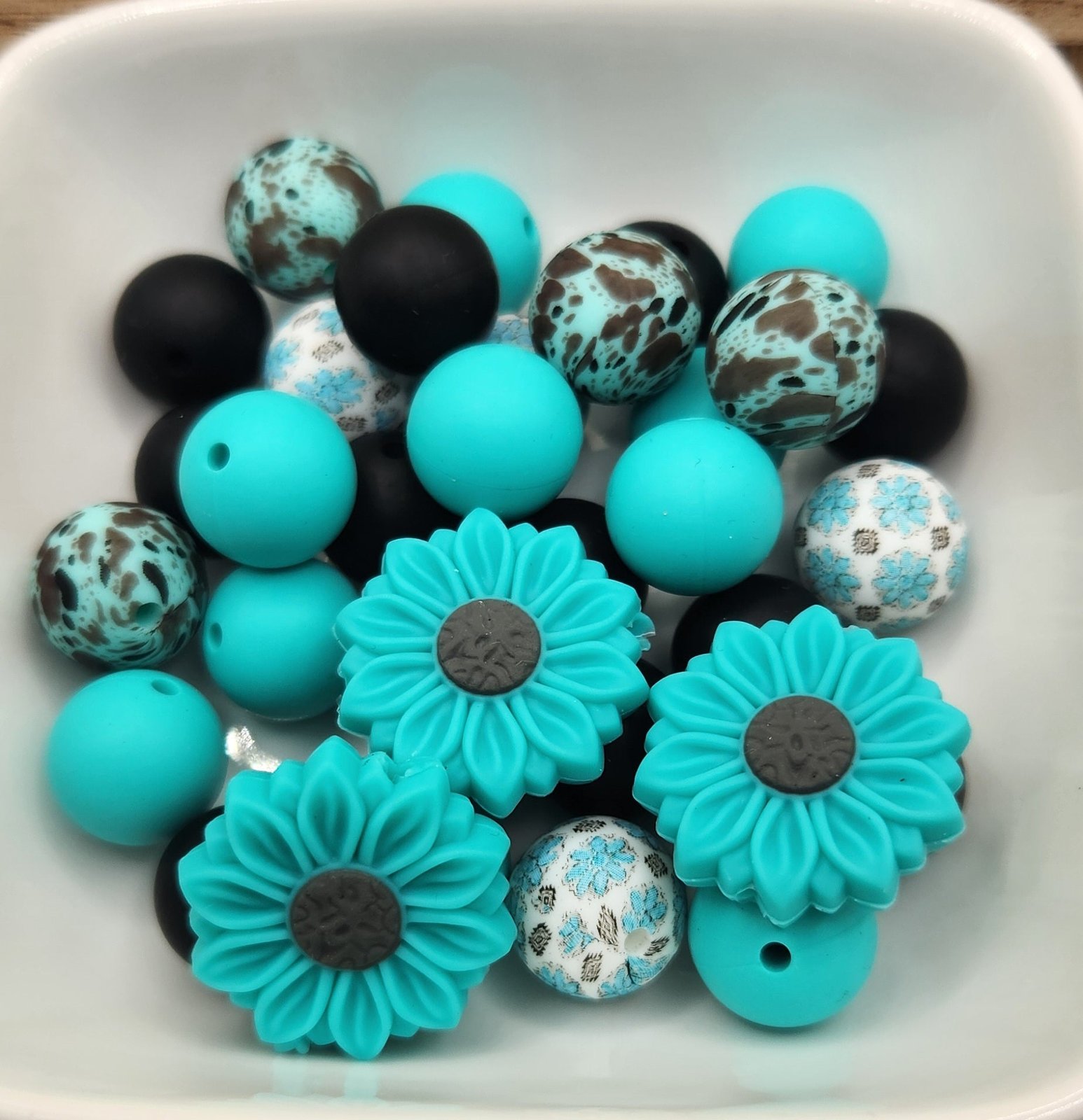 15 mm Silicone Bead Mixed Bags 30-60 beads, some focals, photo 3