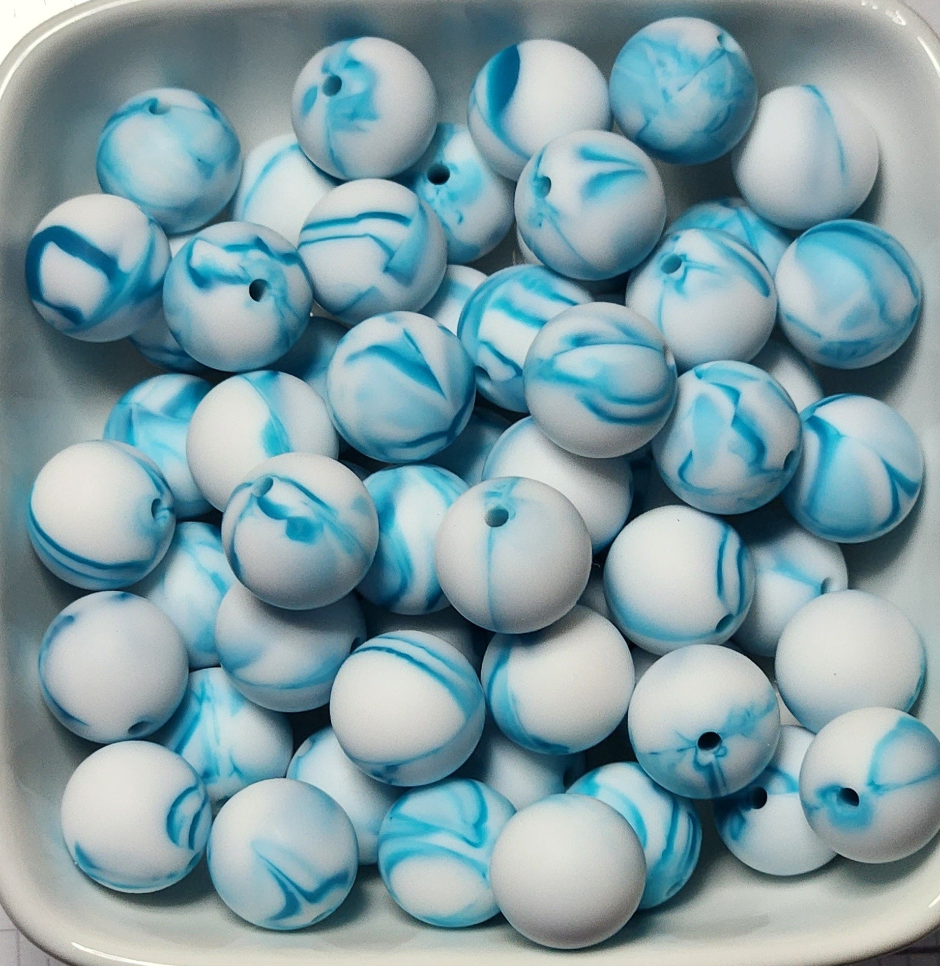 Colorful silicone beads