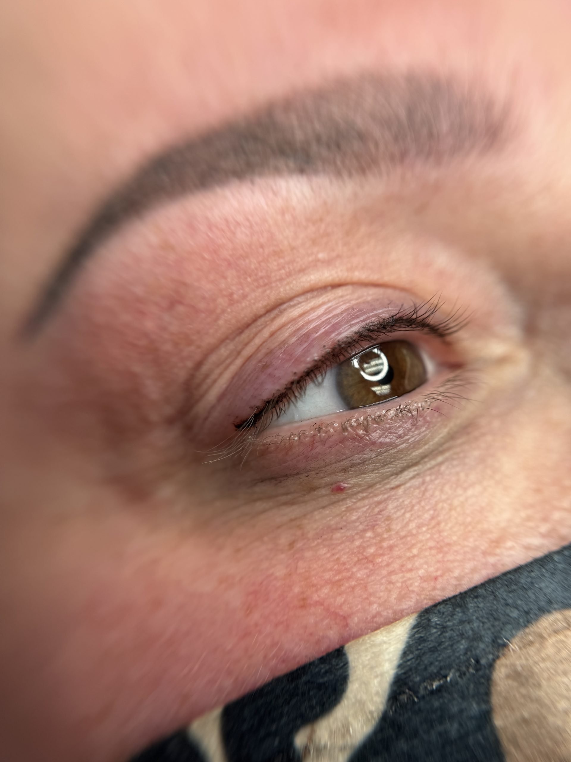 Lash line enhancement detail