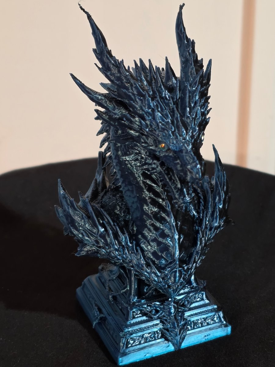 Dual-Color Silk PLA Dragon Bust Figurine, view 2