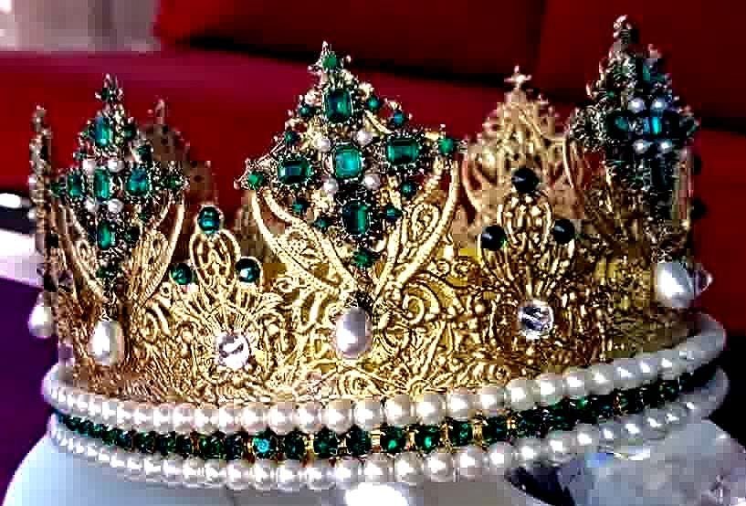 Crown of Venezia: Gold Medieval King-Queen Crown with Rich Emeralds & Pearls