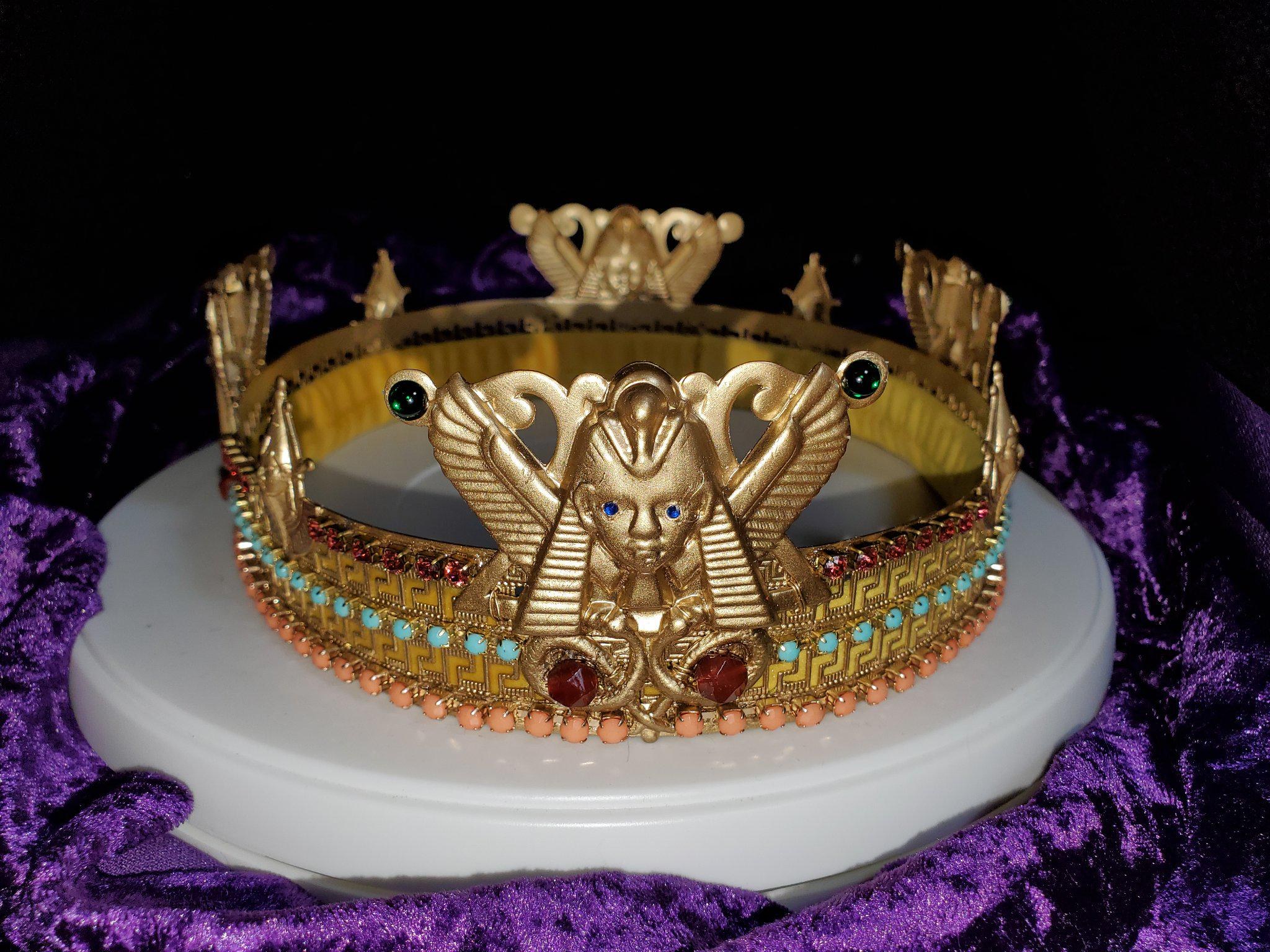 Custom Made Crowns: Gothic, Fantasy, Renaissance Style ...... Just Ask, detail 2