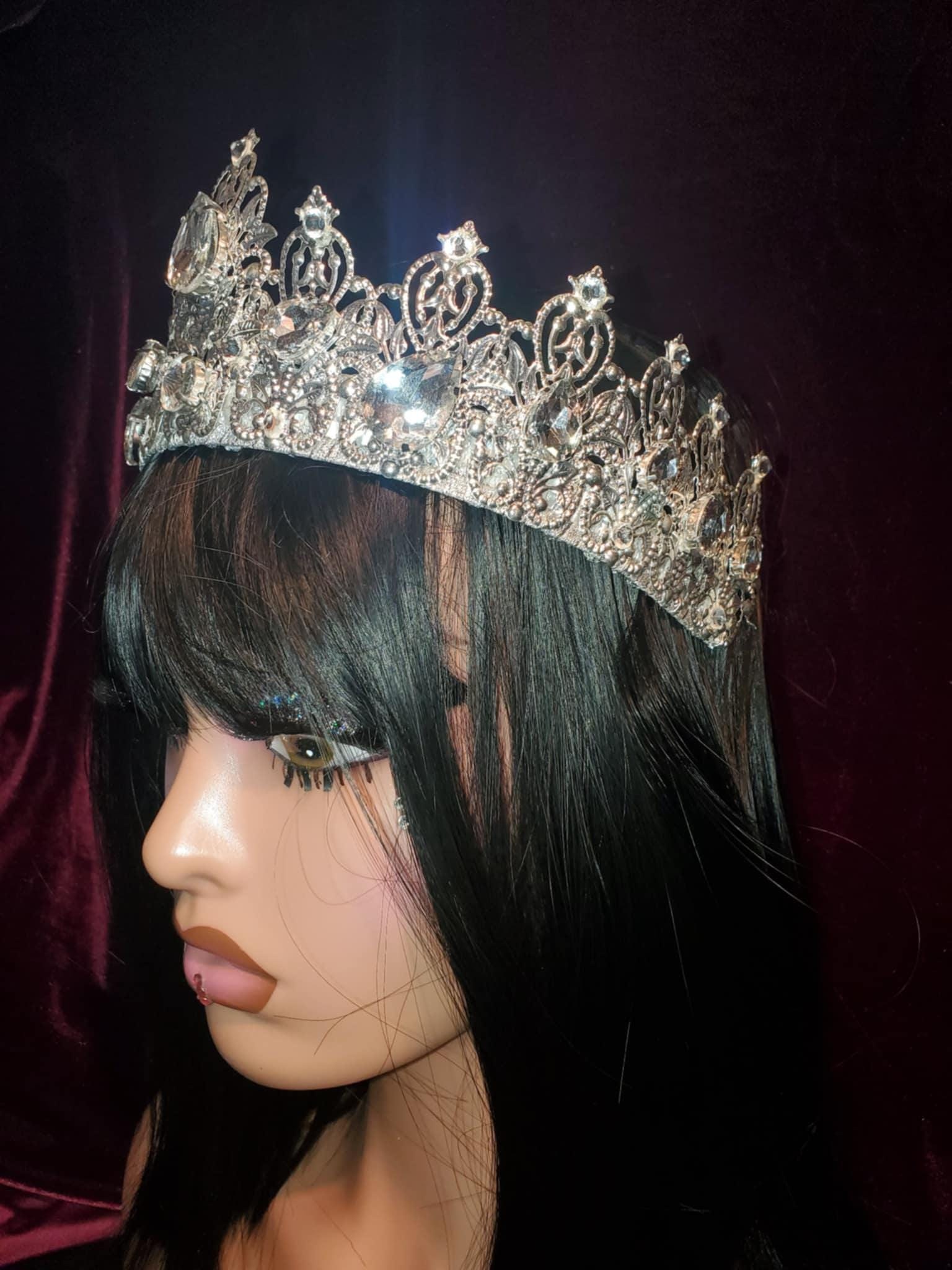 Rhinestone Medieval Crown Tiara: Fantasy Queen Costume, detail 3