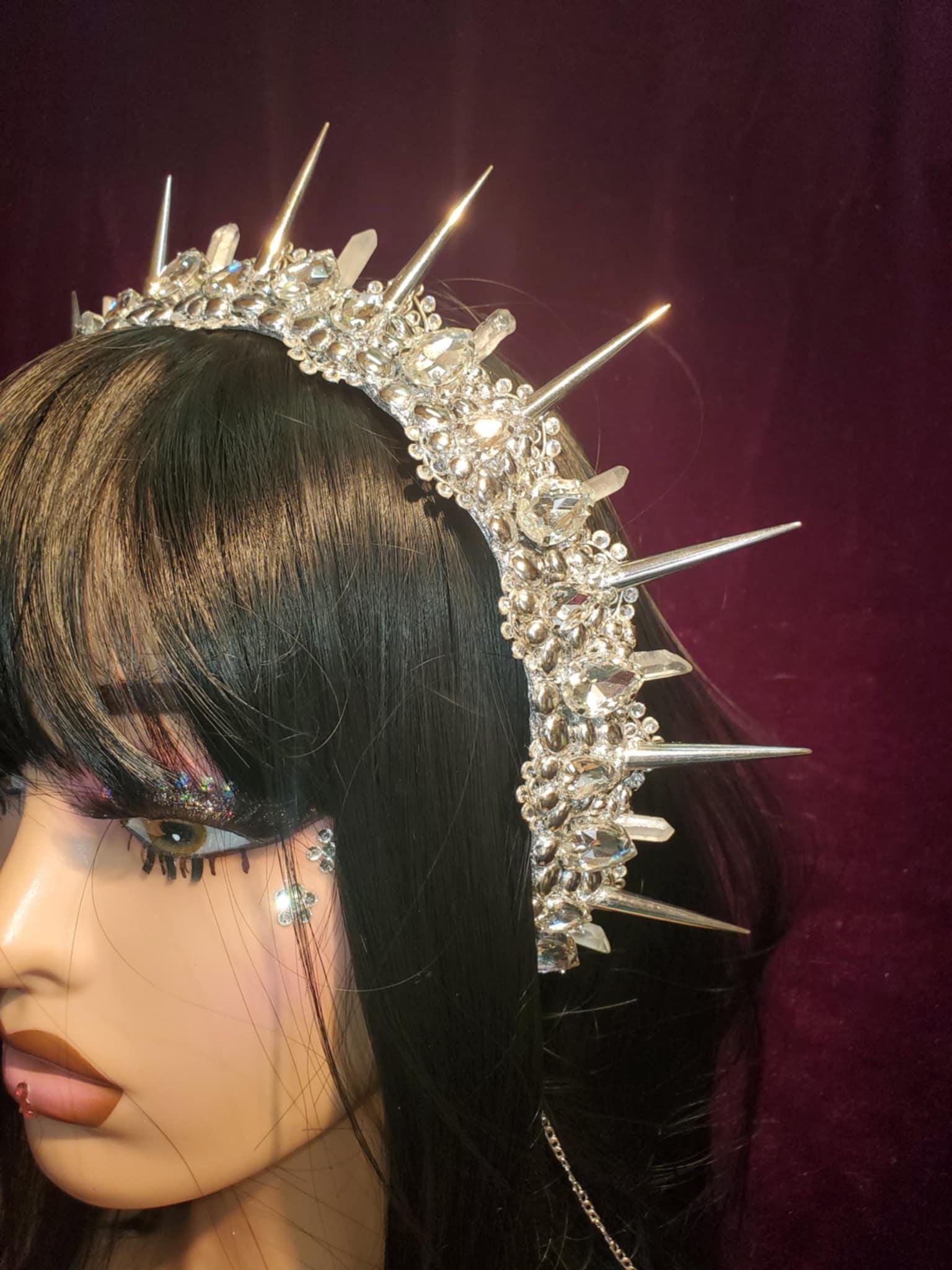 Antoinette Costume Tiara: Medieval Queen's Crown with Rhinestones, detail 2