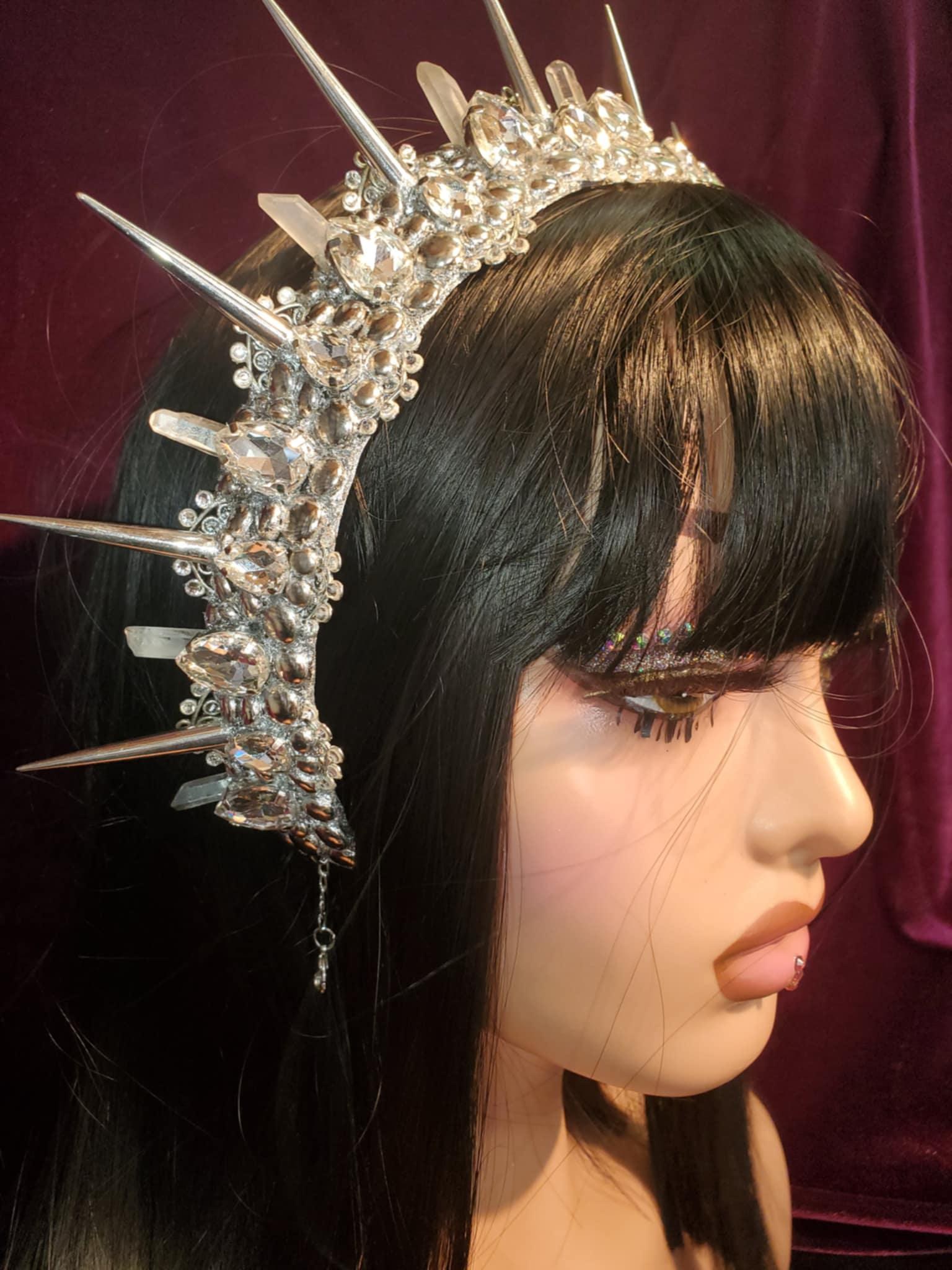 Antoinette Costume Tiara: Medieval Queen's Crown with Rhinestones, detail 3