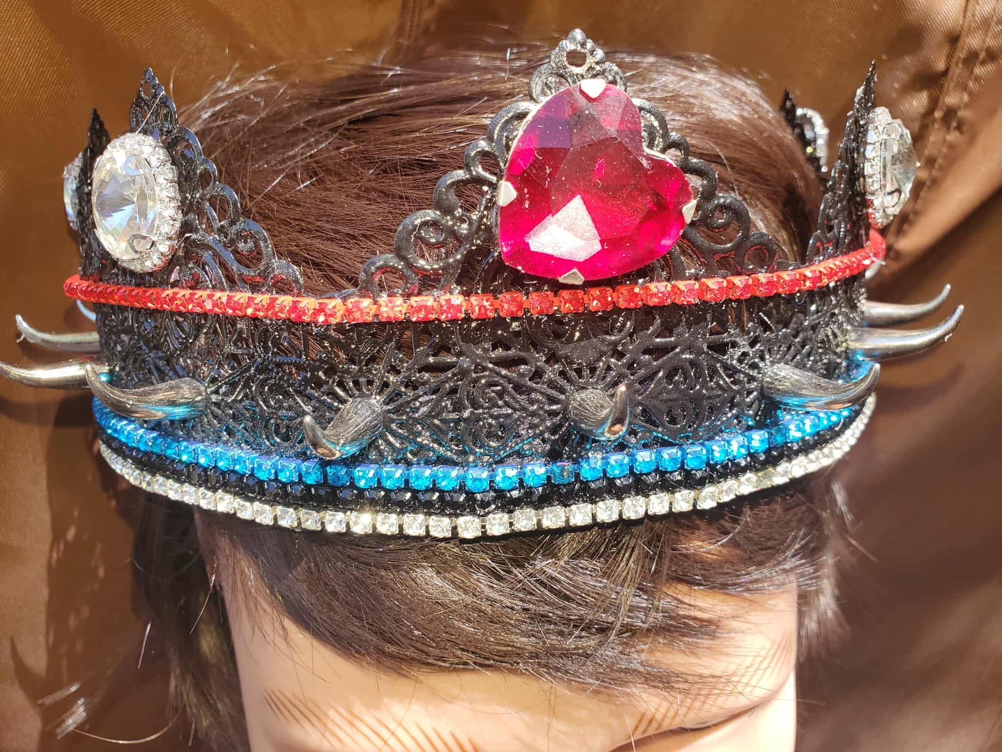 Leather Heart Crown: Black Gothic Style with Rhinestones, detail 4