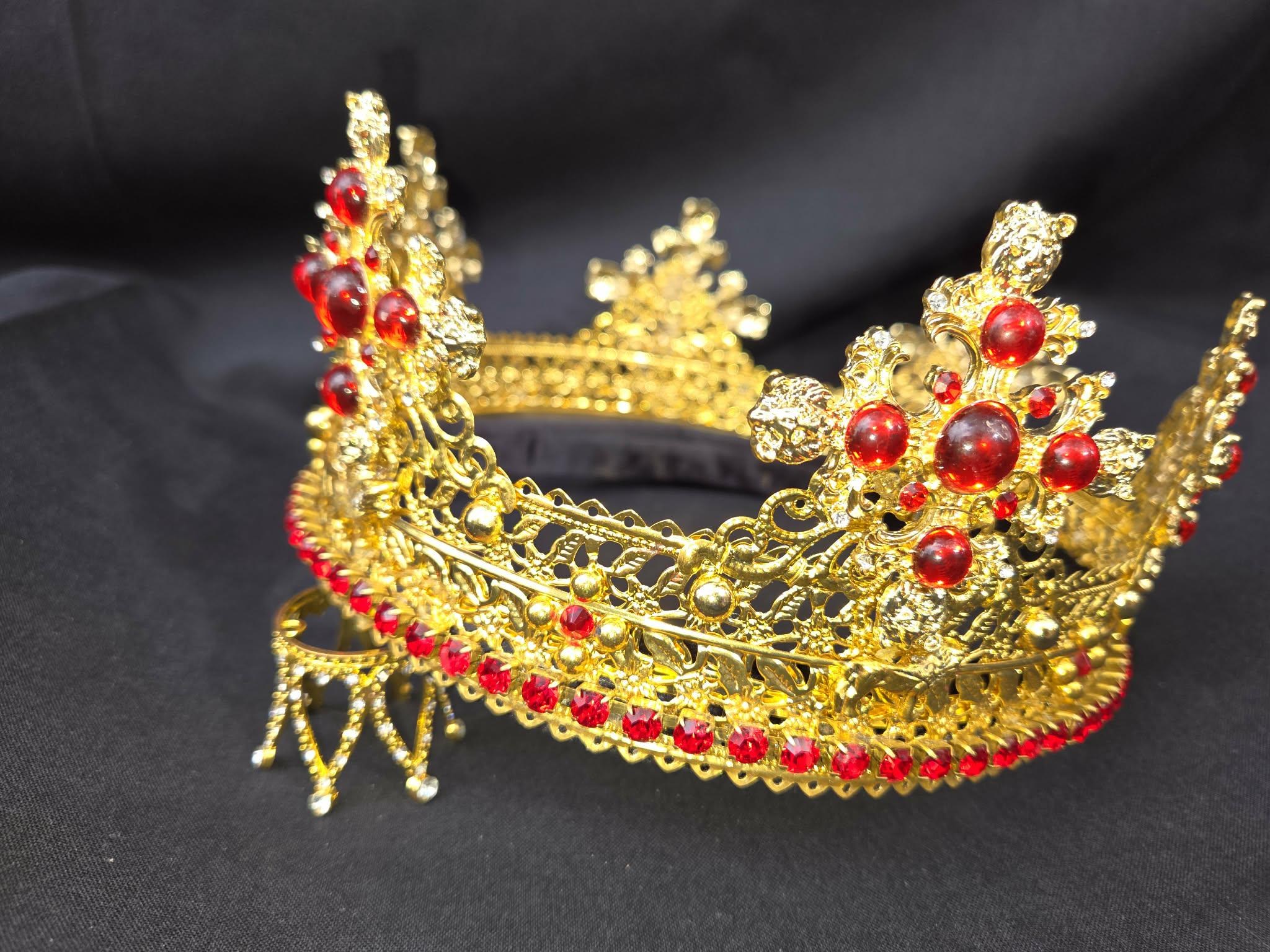 Red Lion Cross, Gold King-Queen Crown, Gothic, Rennaisance, Powerful, Fantasy, detail 2