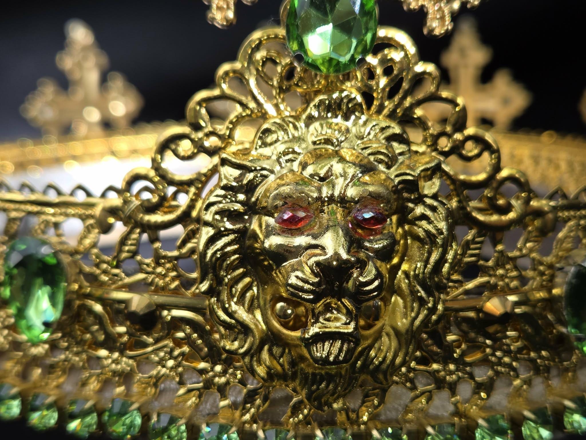 King's Gold Cross Crown, Queen's Crown, Gothic, Renaissance, CosPlay, Theatrical Crown