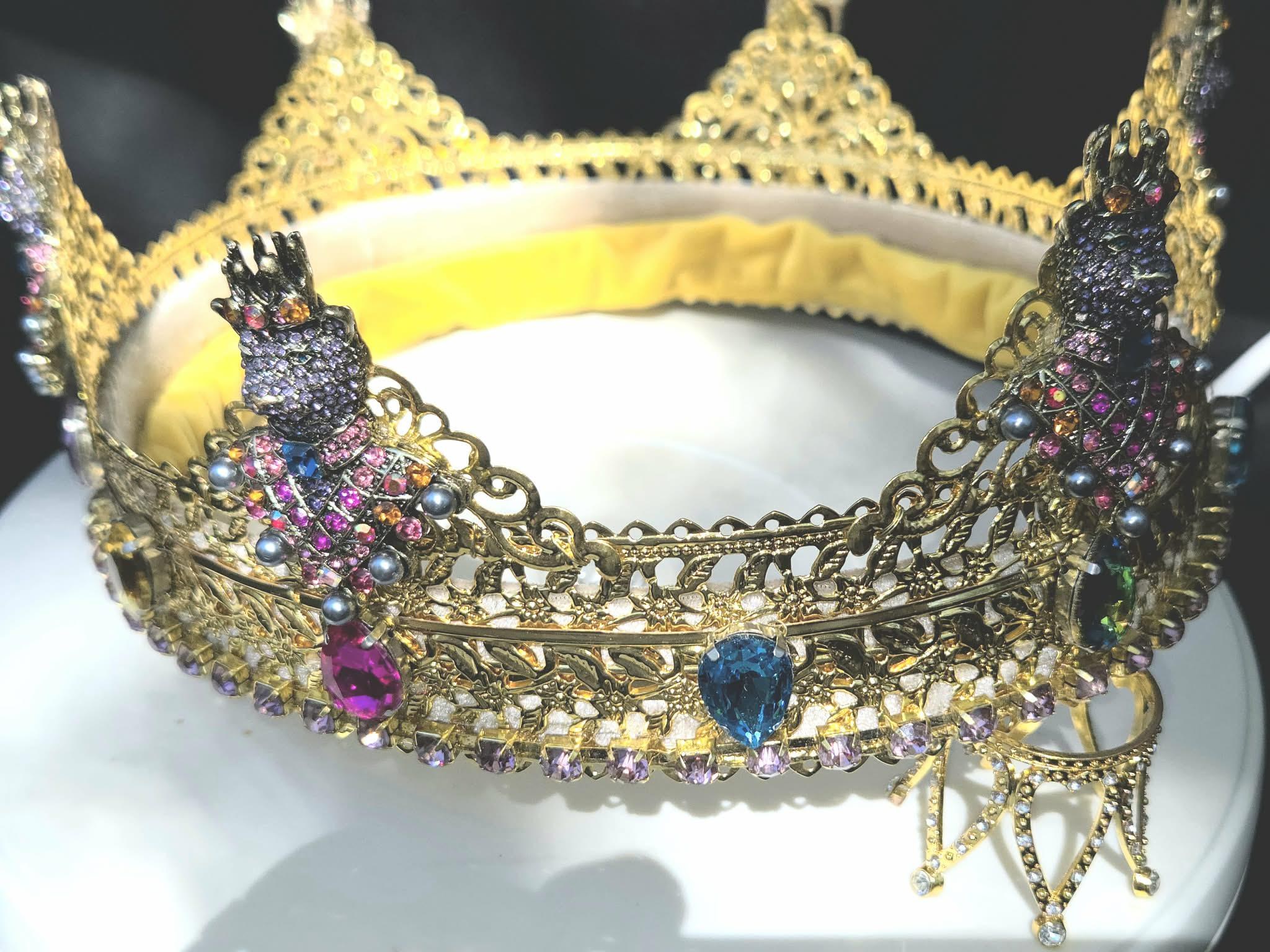 Magical Bear King Crown. Embellished gold crown with fanciful crowned bears, detail 3