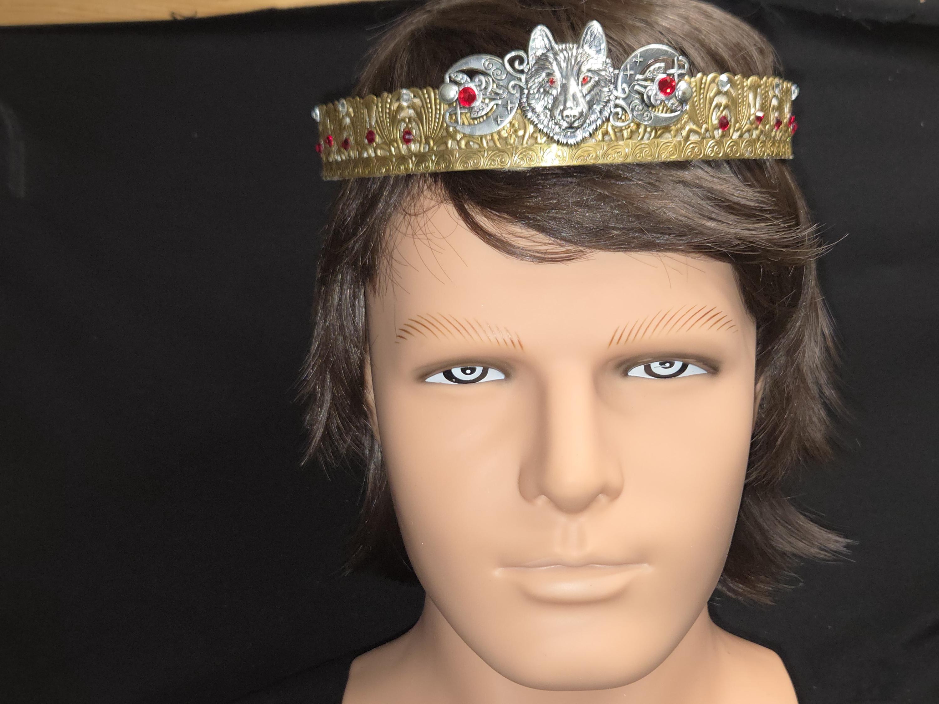 Nordic Wolf Ducal Crown with Ruby Red Rhinestones – Golden Coronet, detail 6