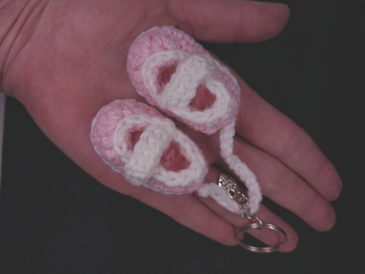 Crochet Baby Shoe Keychain, Cotton Mini Shoes, view 5